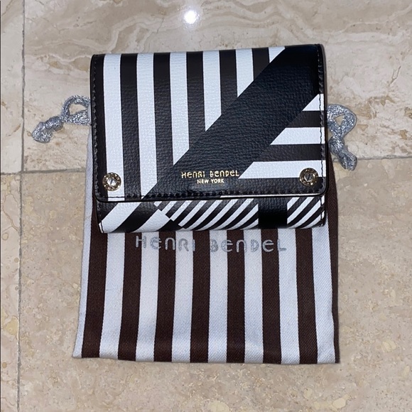 henri bendel Handbags - Retired Henri Bendel Brown and White Fun HaPpY Bendel Girl striped Wallet